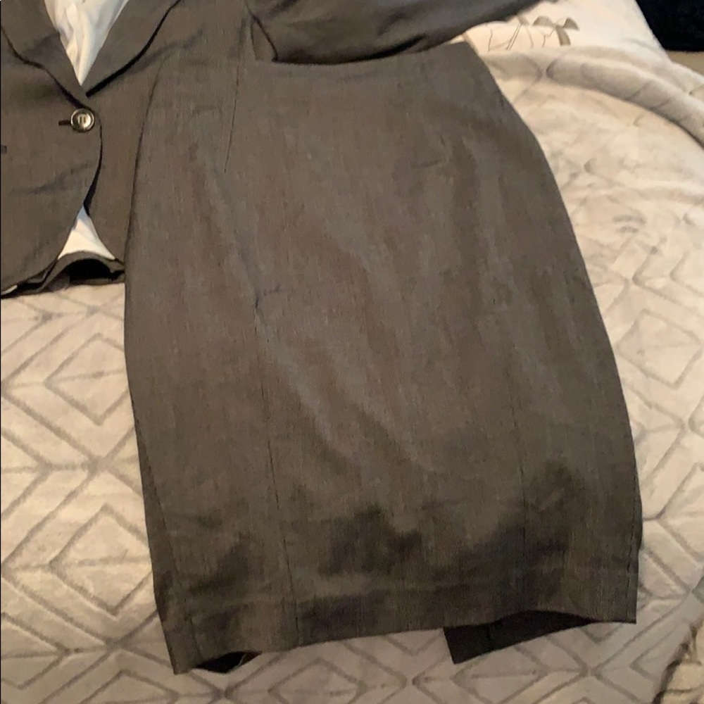 H&M skirt size 8 worn once!